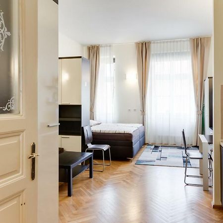 Halkova Studio Prague Luaran gambar