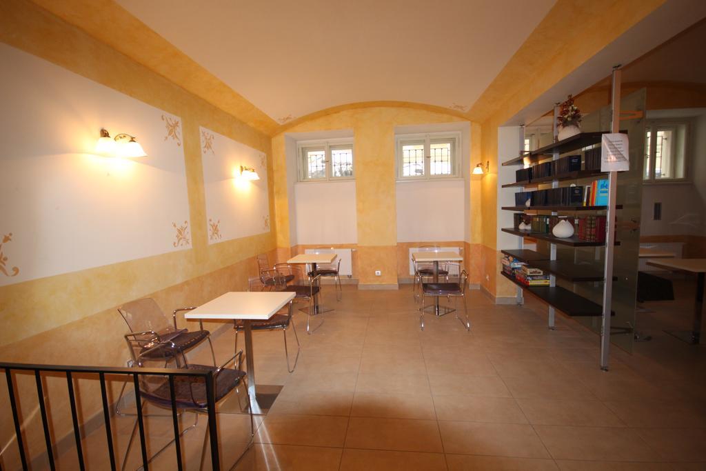 Halkova Studio Prague Luaran gambar